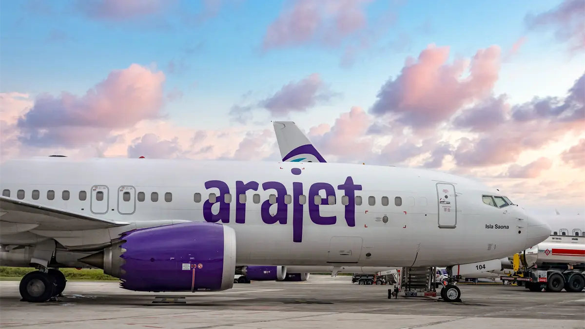 Arajet permitirá que menores hasta los 16 años viajen gratis esta Navidad