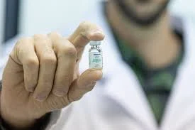 Operación Cobra: Cobro ilegal a SeNaSa por vacunas gratuitas