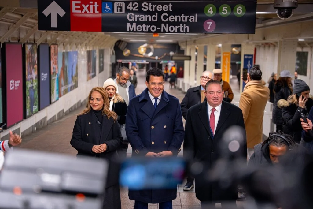 Turismo promociona los encantos de RD en el metro de Nueva York