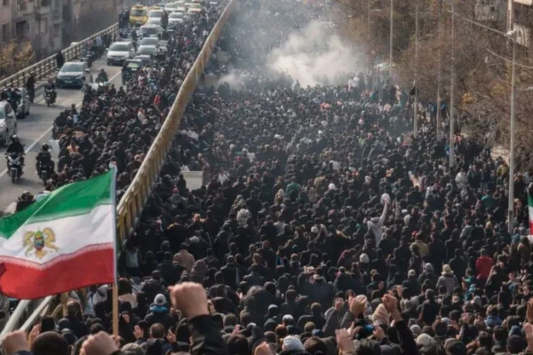 EE. UU. cancela diálogo con Irán ante casi 2,000 asesinatos de manifestantes