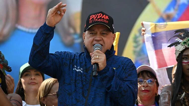 Los ataques contra nuestro país, no pueden ser aplaudidos por nadie, dice Cabello