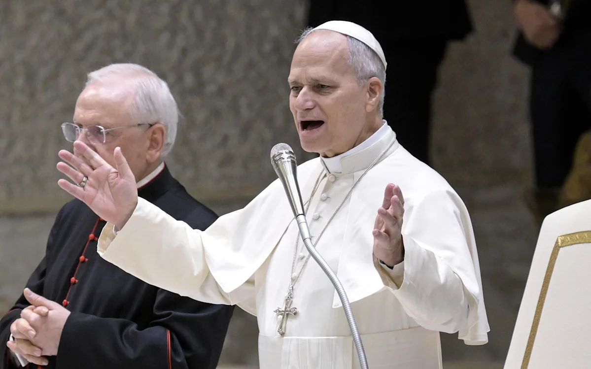 El papa llama a las naciones a estar siempre alerta para evitar el «horror del genocidio»