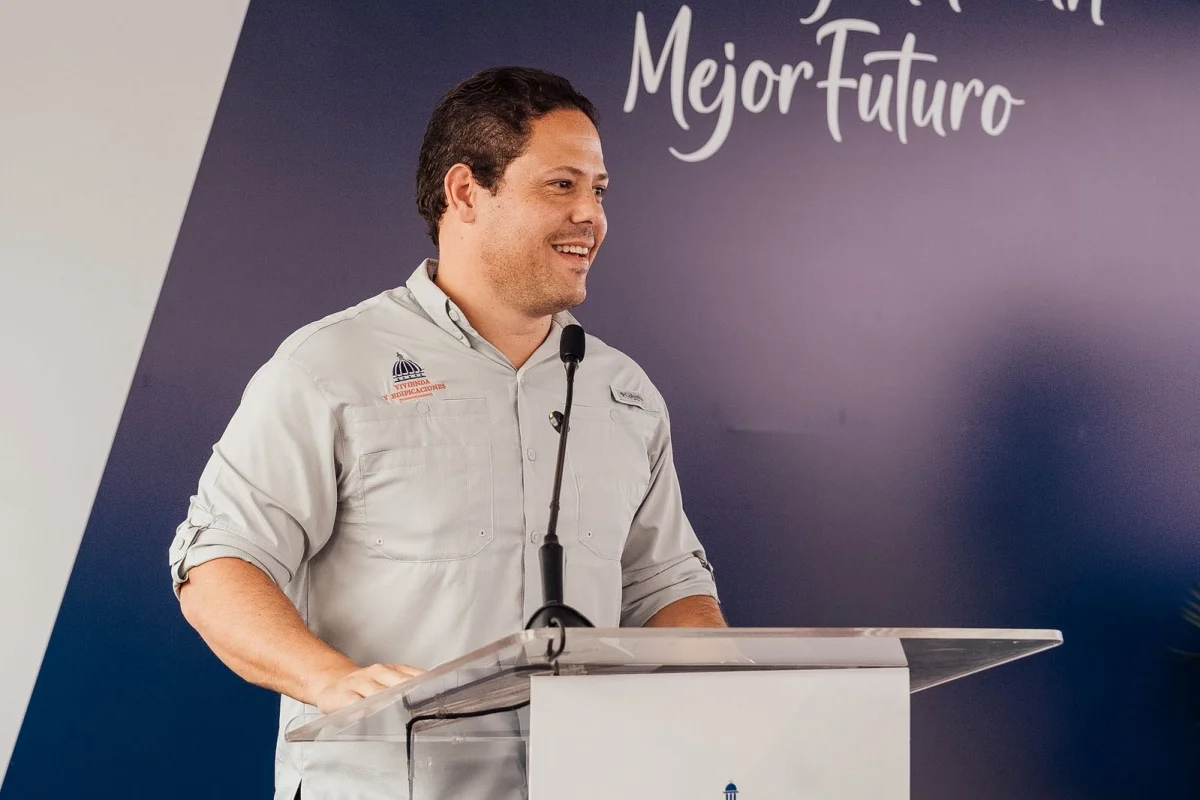 Carlos Bonilla celebra éxitos durante su gestión en MIVED y regresa al mundo empresarial