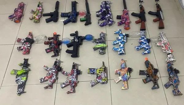 Peligro: Pro Consumidor prohíbe la comercialización de pistolas y escopetas de juguete de hidrogel