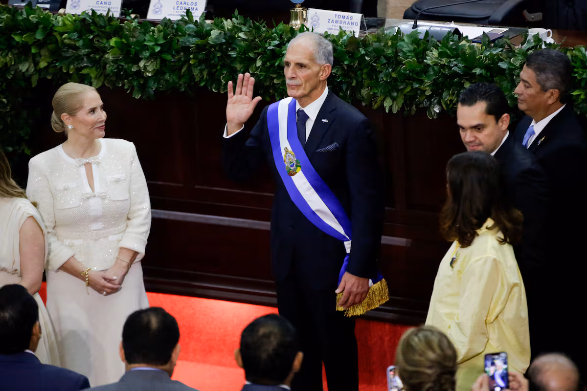 El conservador Nasry Asfura asume su cargo como nuevo presidente de Honduras