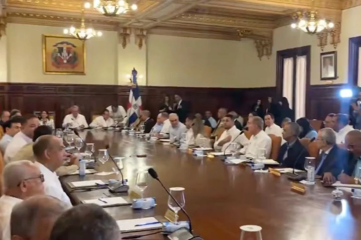 Abinader reúne al gabinete en el primer Consejo de Gobierno de 2026
