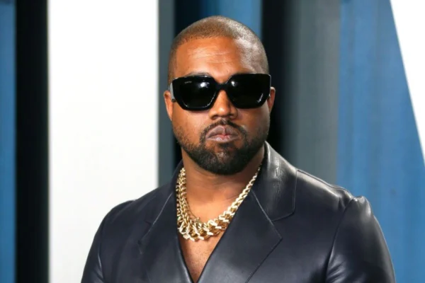 Kanye West publica carta de disculpas por comentarios antisemitas y vincula su conducta a trastorno bipolar