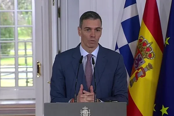 Gobierno español pide a Delcy Rodríguez que continúe la liberación de presos políticos