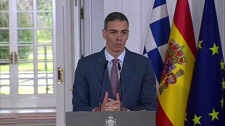 Gobierno español pide a Delcy Rodríguez que continúe la liberación de presos políticos
