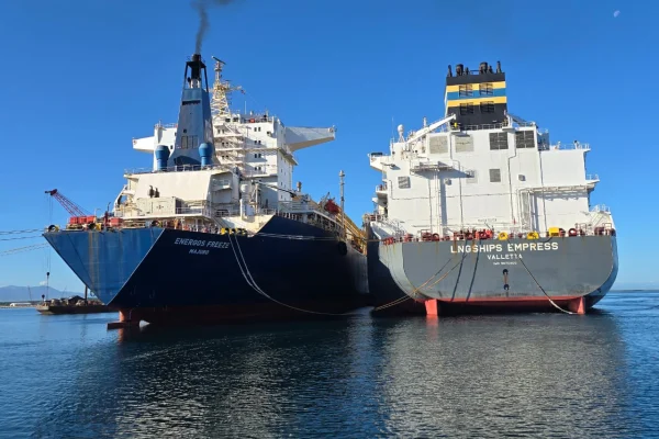 Energía 2000 recibe primer cargamento de gas natural para Manzanillo Power Land