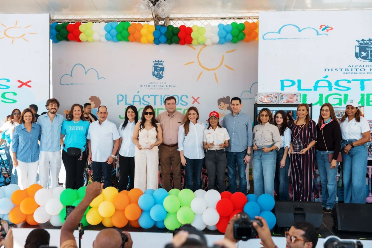 Más de 15.6 millones de botellas plásticas recolectadas en seis ediciones de Plásticos x Juguetes