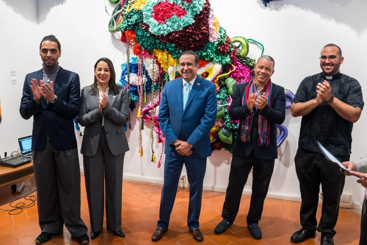 Banreservas cierra en Roma la exhibición Rutas de Esperanza