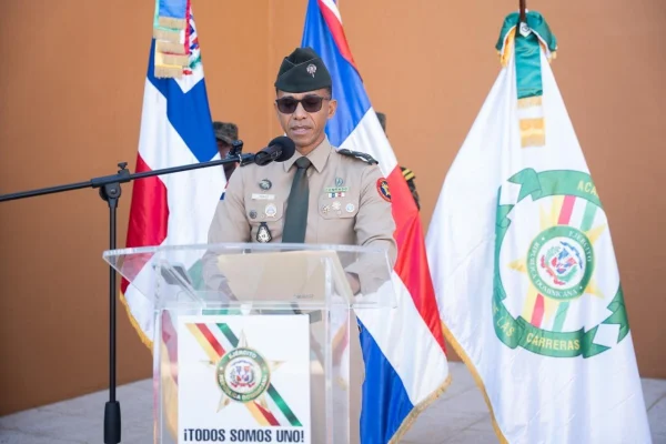 Coronel Alejandro Pérez Benítez asume como director de la Academia Militar Batalla de las Carreras