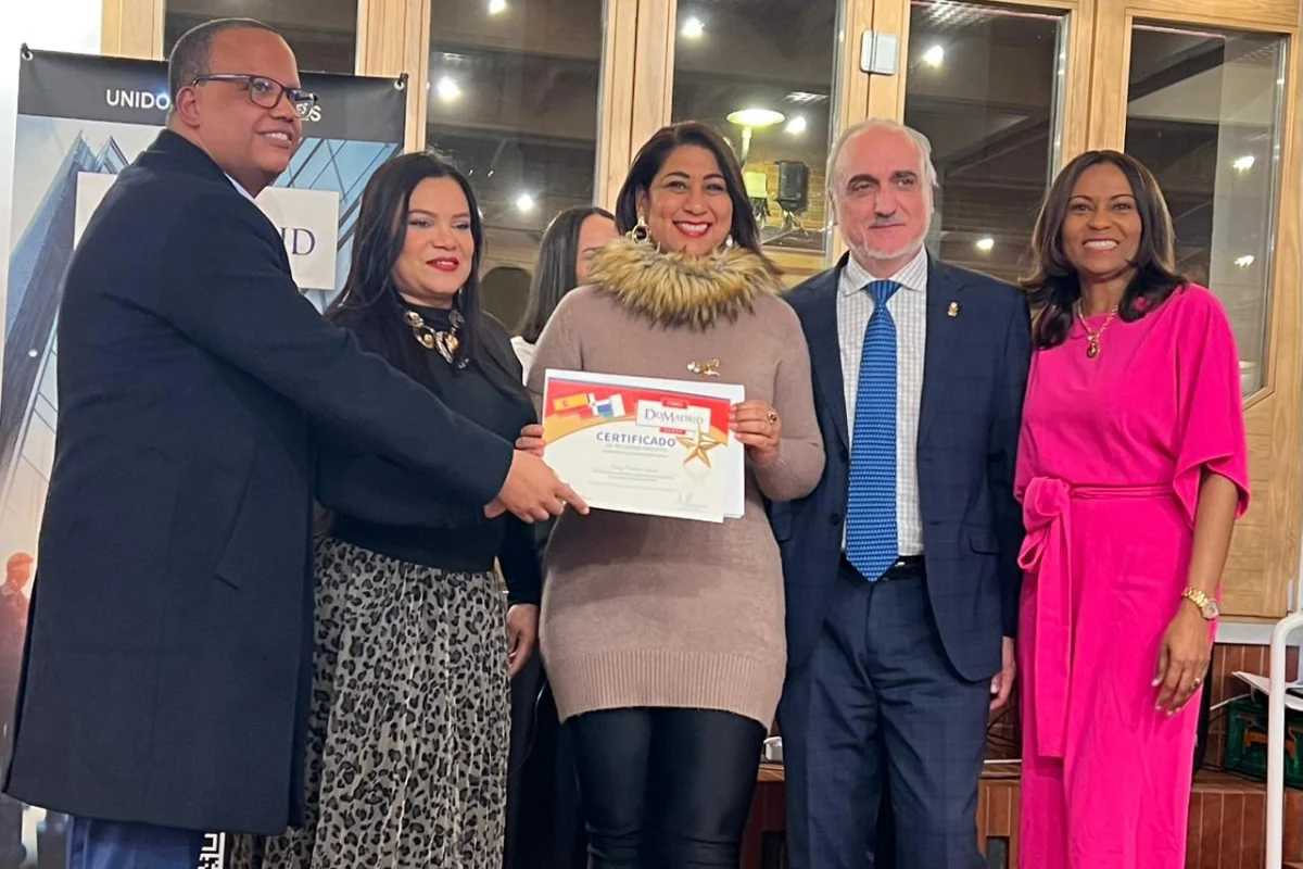 Foro DoMadrid reconoce a los periodistas Yenny Polanco Lovera y Salvador Batista