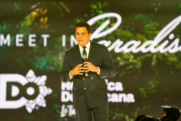 David Collado destaca a Luis Abinader como pilar del turismo dominicano
