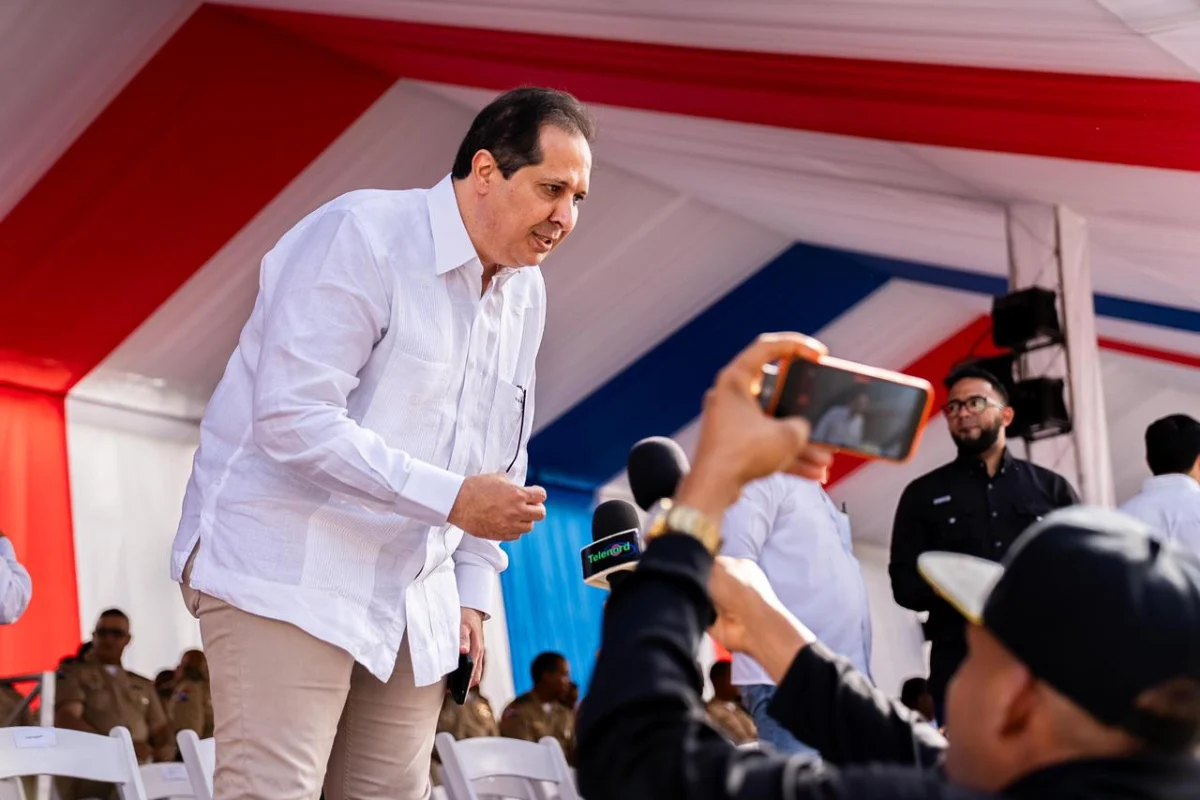 Ministro de Salud, Víctor Atallah, destaca avances en salud en la provincia Duarte