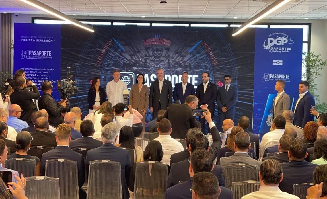 RD inicia la implementación del nuevo pasaporte electrónico