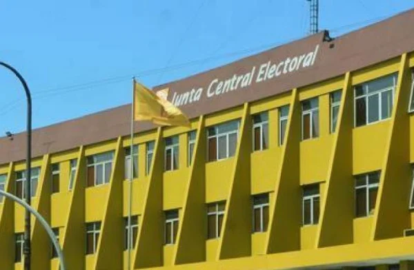 JCE emite reglamento para regular afiliaciones y desafiliaciones en organizaciones políticas