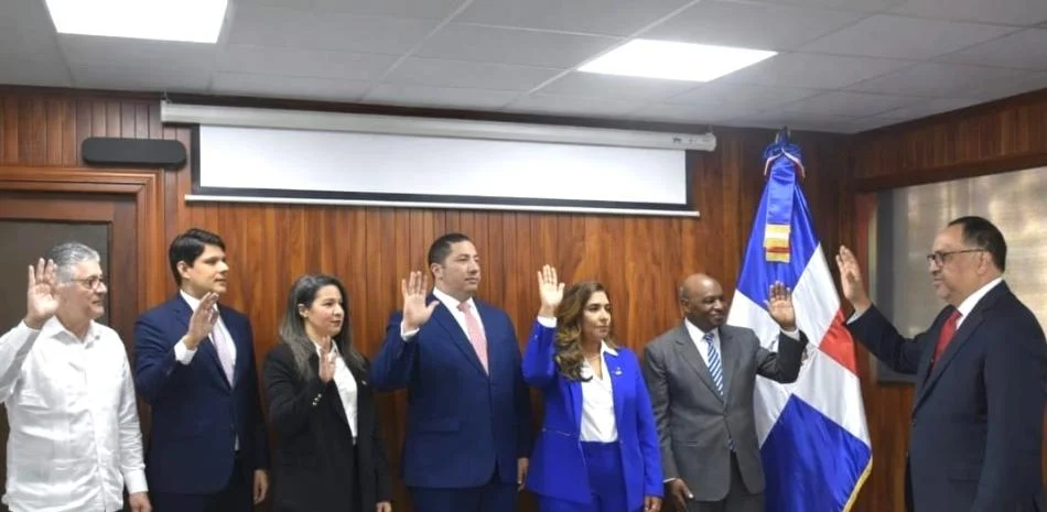 Antoliano juramenta a 5 viceministros de Justicia; algunos estuvieron en la Consultoría Jurídica