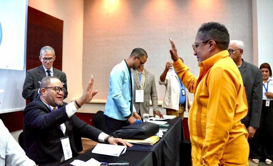 Kinito Méndez es elegido presidente de SGACEDOM para el período 2026-2028