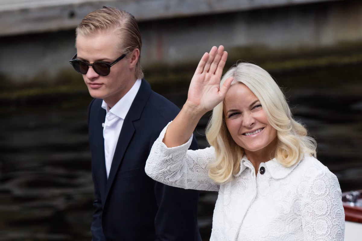 Arrestan al hijo de la princesa Mette-Marit de Noruega antes del juicio por violación