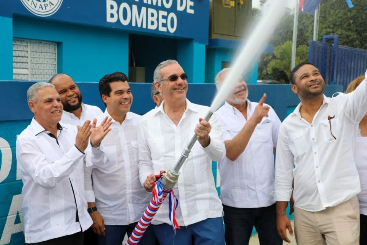 Abinader anuncia construcción de Ciudad Educativa en Villa Altagracia