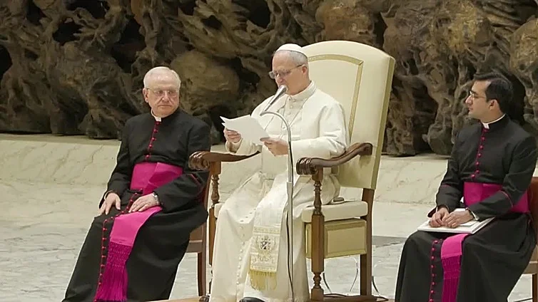 El papa pide apoyo para los ucranianos ante bombardeos a las infraestructuras energéticas
