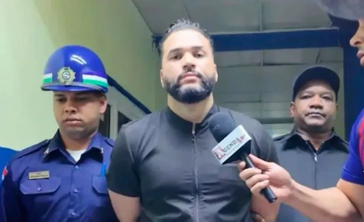 Piden prisión preventiva contra médico imputado de violar mujer en un centro médico