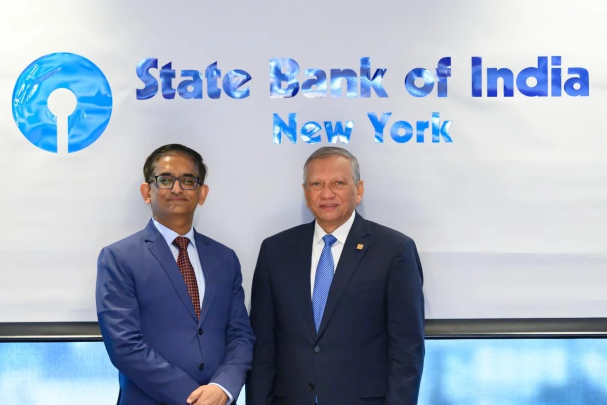 Leonardo Aguilera realiza visita al State Bank of India en NY para fortalecer relaciones internacionales