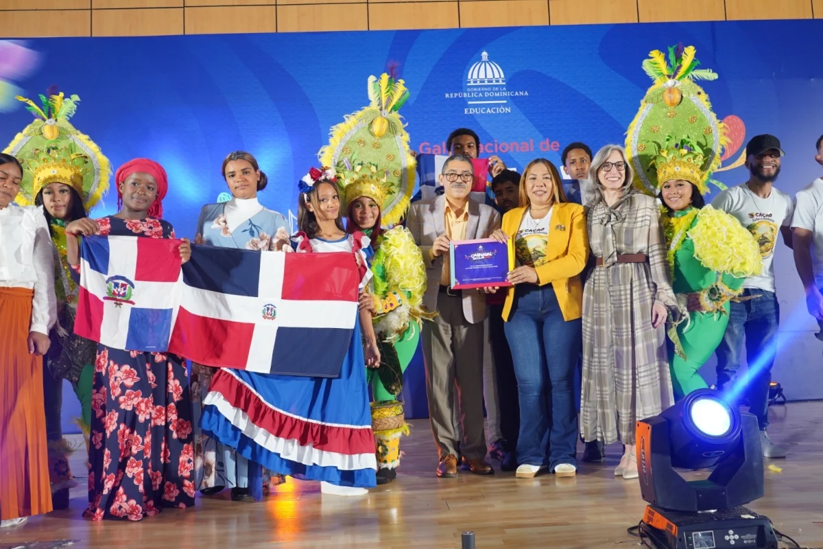 Educación celebra el talento y la creatividad estudiantil en la Gala Nacional de Carnaval Escolar 2026