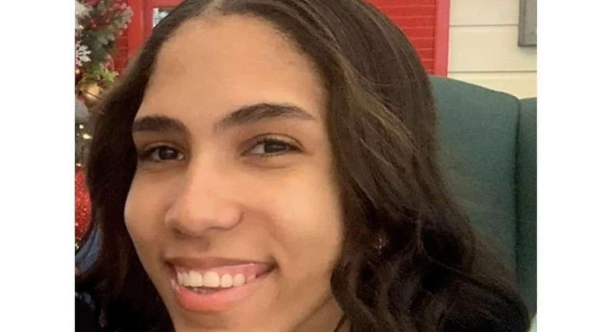 PN localiza en Bayahíbe a joven reportada desaparecida en Los Girasoles