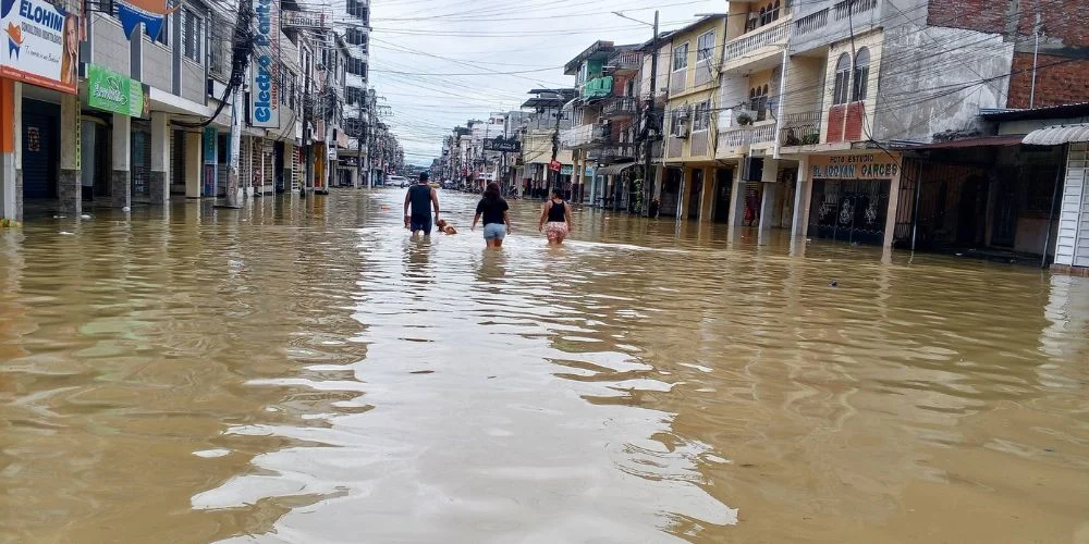 Quince fallecidos y más de 72,000 afectados por lluvias en lo que va del año en Ecuador