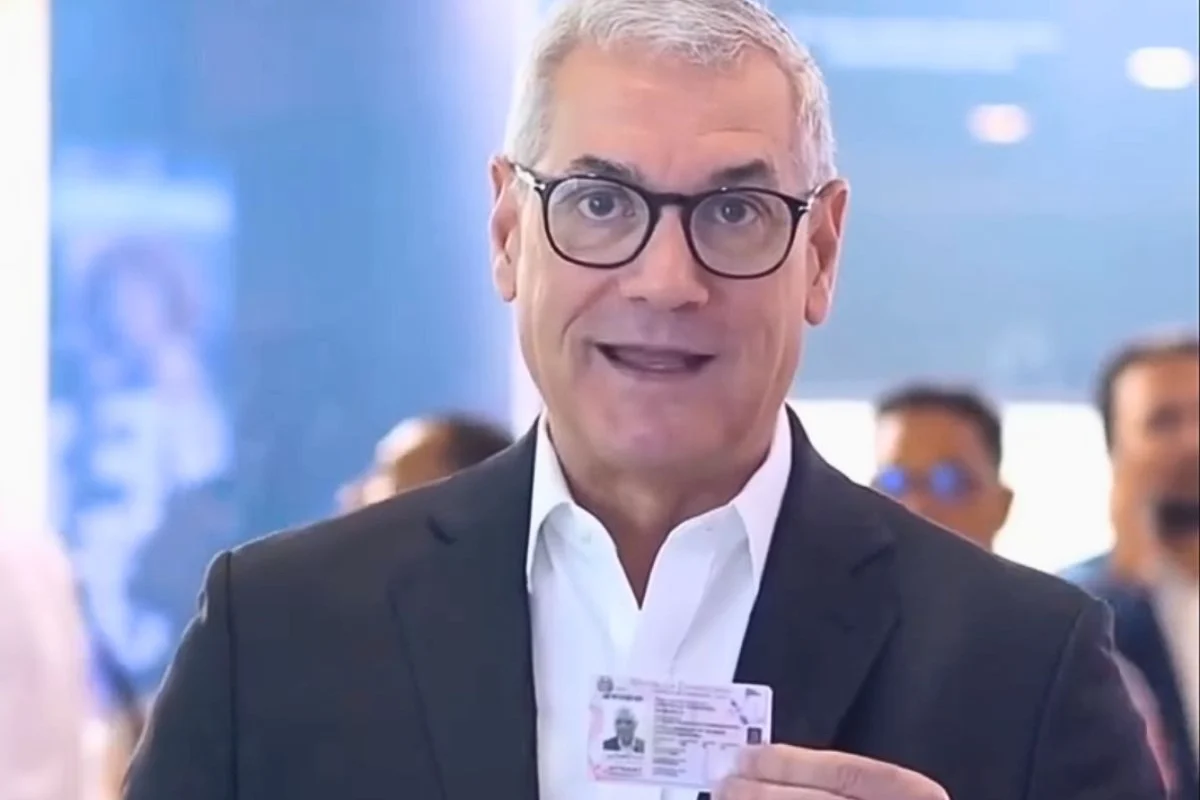 Gonzalo Castillo destaca rapidez y eficiencia del nuevo sistema para obtener licencia de conducir
