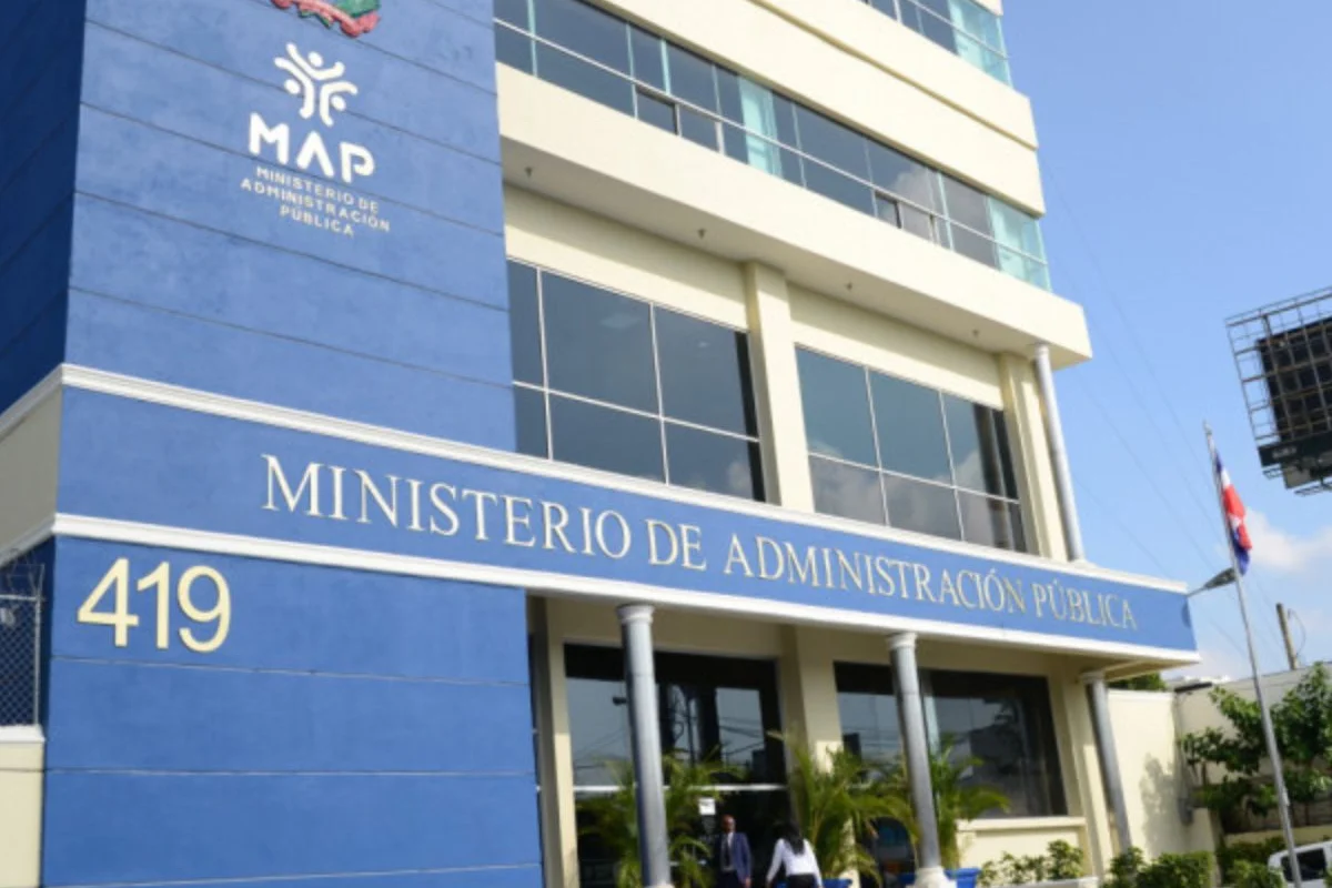 Empleados públicos trabajarán hasta el miércoles a las 4:00 p.m. por asueto de Semana Santa