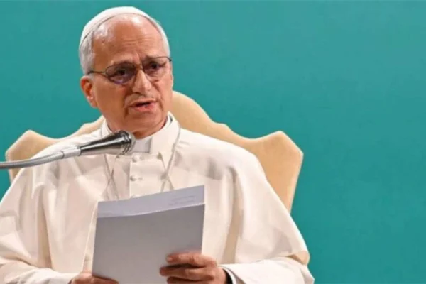 El papa pide defender la vida desde la concepción en un mundo marcado por la guerra