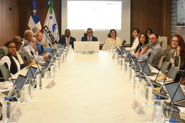 Trabajadores de las EDES podrán acceder a pensión del Estado tras decisión del CNSS