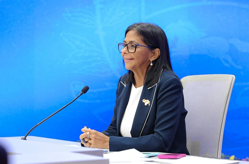 Delcy Rodríguez promete seguridad a inversiones de EEUU «indistintamente de alternancias»