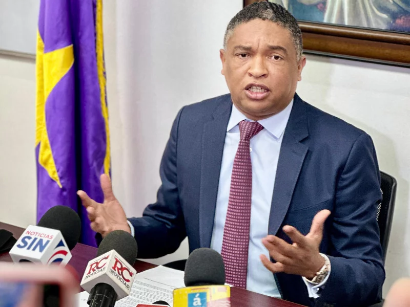 Yván Lorenzo asegura que Yeni Berenice alcanzó la Procuraduría sobre la base de destruir al PLD; “ignora casos de corrupción del PRM”