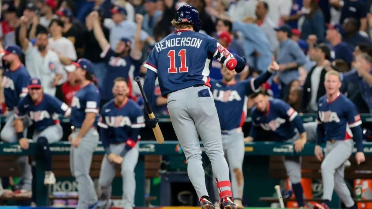 EEUU pasa a su tercera final seguida al vencer a República Dominicana 2-1