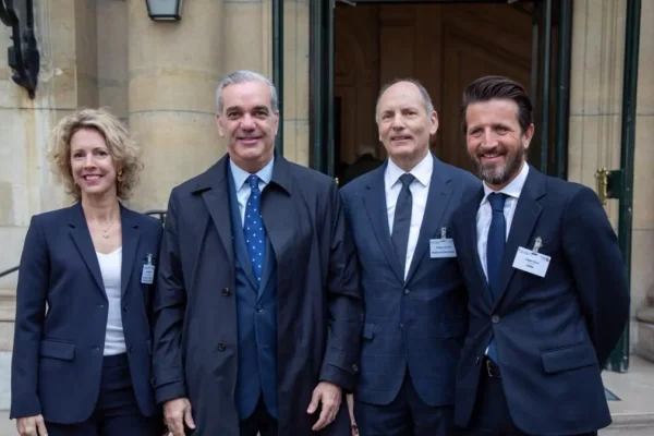 Abinader se reúne con empresarios franceses que reconocen a RD como su principal destino de inversión en el Caribe