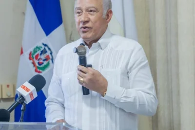 Abinader ordena ampliación a 4 carriles de la autopista Ramón Cáceres con carácter de urgencia