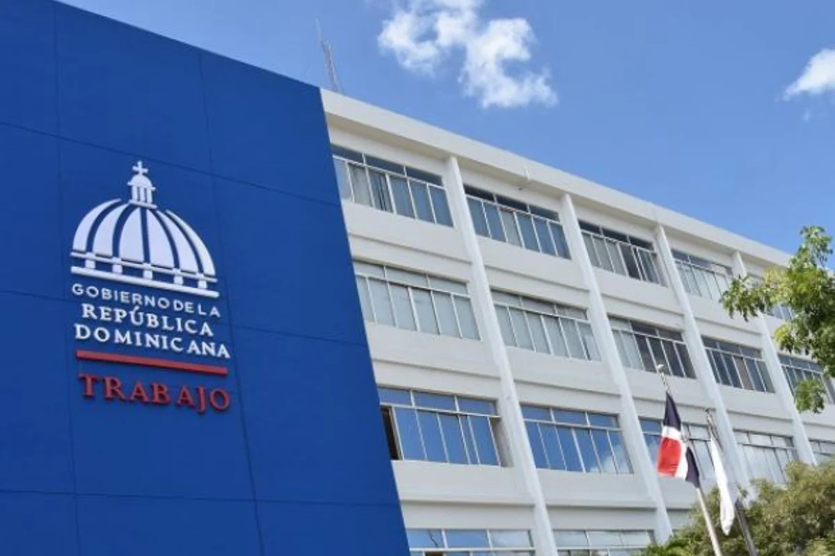 Ministerio de Trabajo flexibiliza jornada en provincias bajo alerta por lluvias