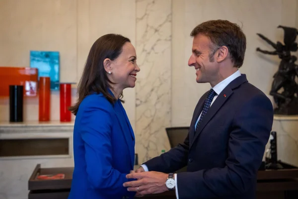 ¡Respaldo internacional en París! María Corina se reúne con Macron en el Elíseo