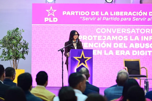 Kenia Lora plantea urgencia de colocar la infancia en el centro de las políticas públicas