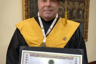 Massimiliano Scerra fue honrado en Sevilla por sus aportes al desarrollo de tecnologías para la rehabilitación