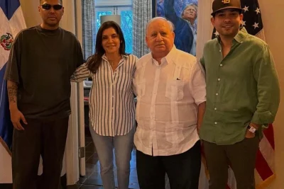 Embajadora de Estados Unidos recibe a Ernesto Fadul en su residencia