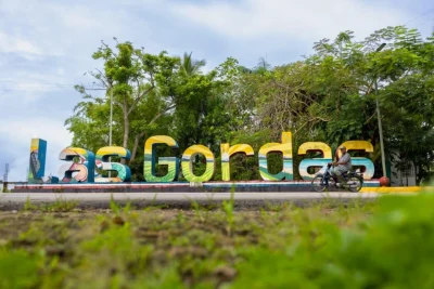 Presidente Abinader inaugura vía de RD$281 millones en Las Gordas, Nagua