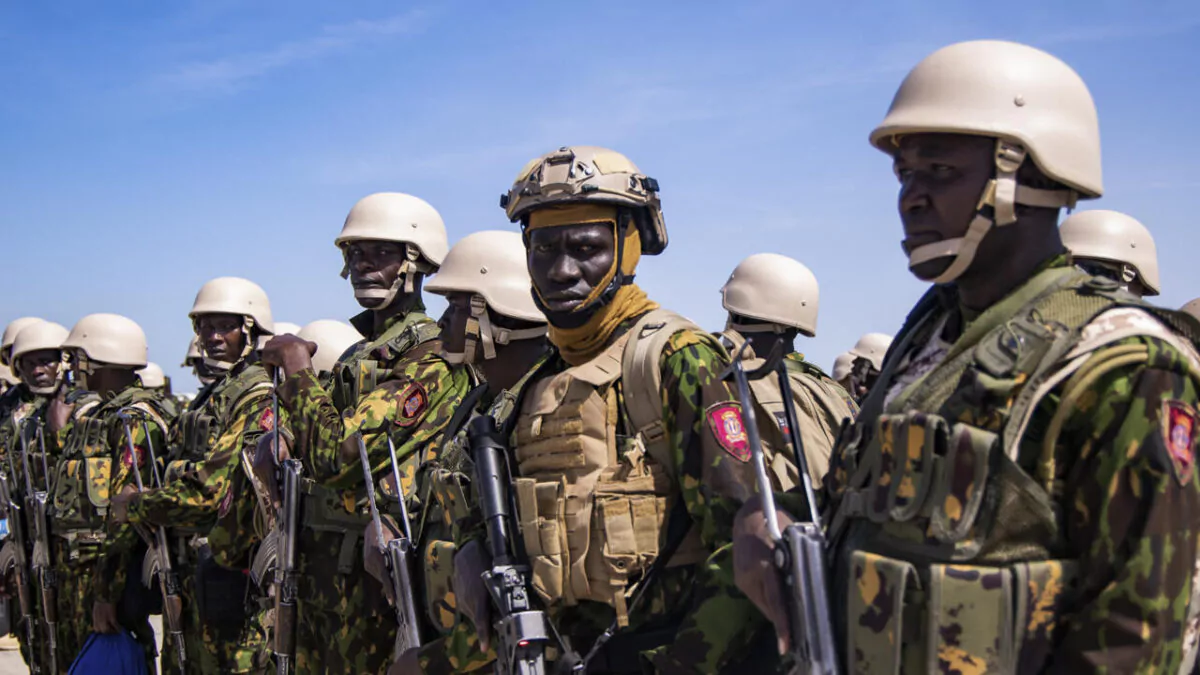 Abandonan Haití los últimos 150 policías kenianos de la misión de seguridad internacional