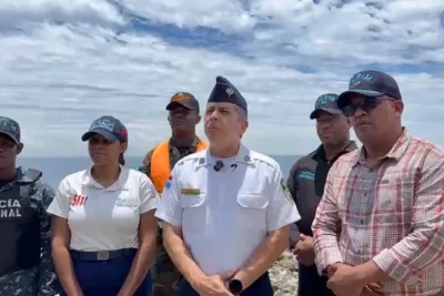 Policía Nacional coordina búsqueda de hombre que se habría lanzado hacia el mar Caribe