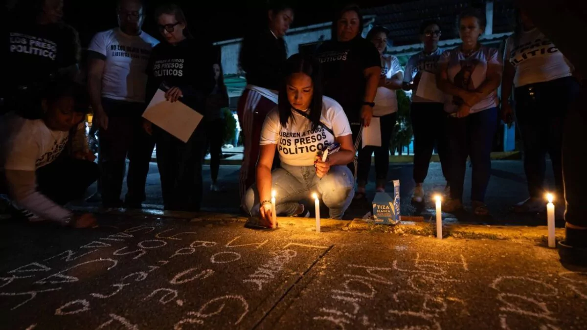 Familias cumplen 90 días de vigilia en Venezuela por la liberación de presos políticos